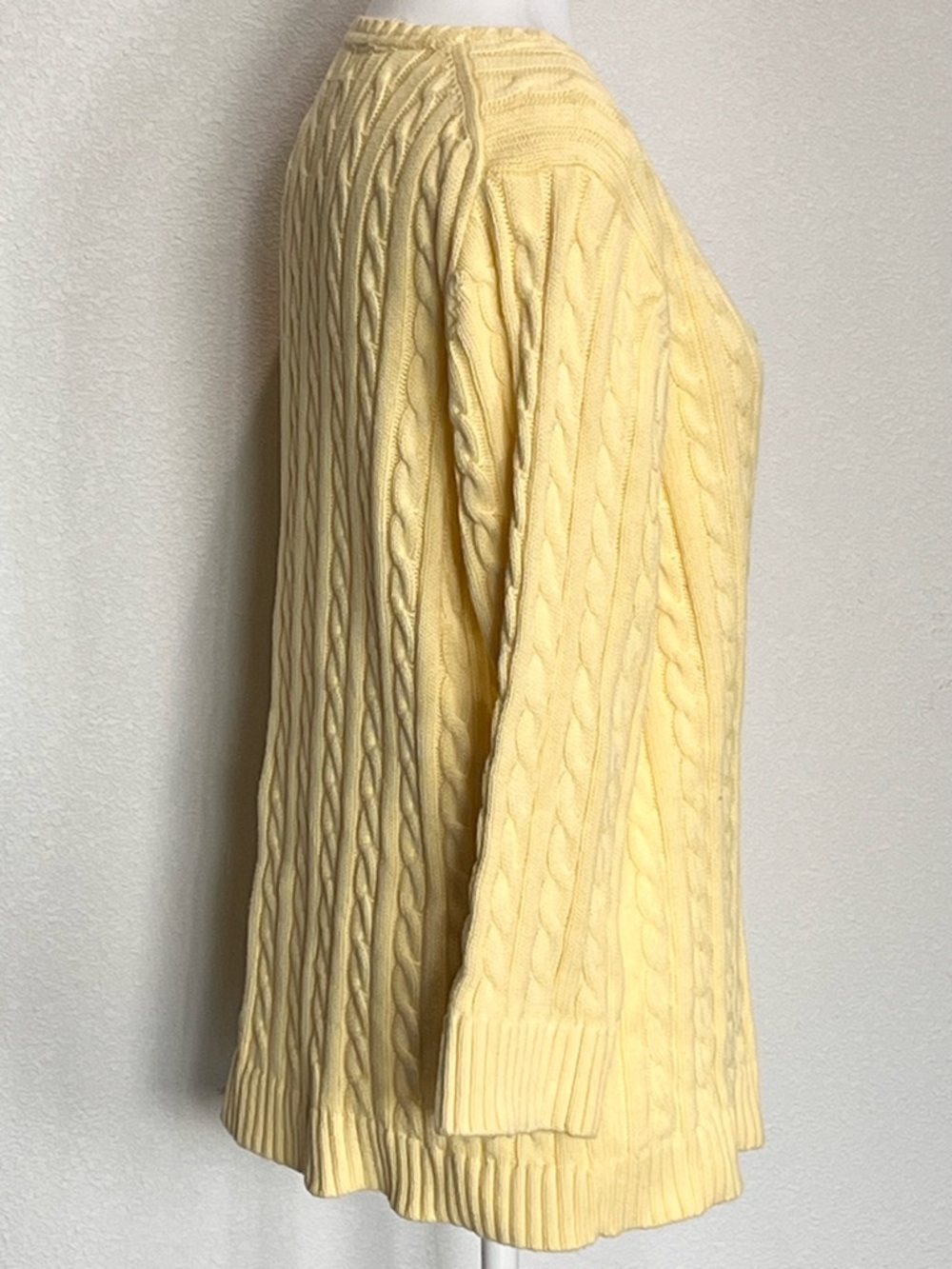 L.L. Bean Cable Knit V-Neck Sweater L | Light Yellow/100% Cotton | EUC | Preppy - Picture 3 of 8